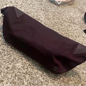 Lululemon purple travel cosmetic bag